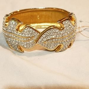 Beautiful swarovski crystals bracelet